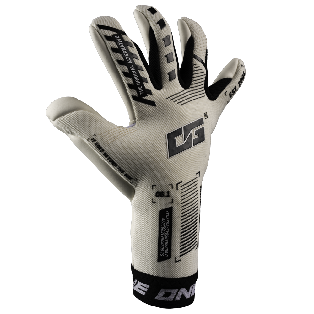 Hyla SL cut on the OG1 Heritage SL goalie gloves