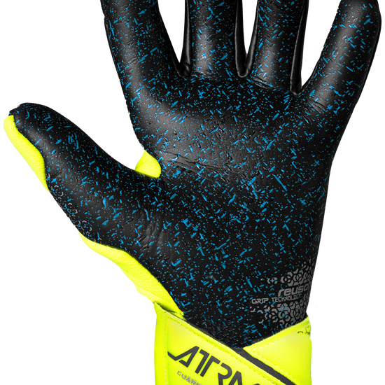 Fusion palm on the top level Reusch Attrakt Fusion Guardian Gloves