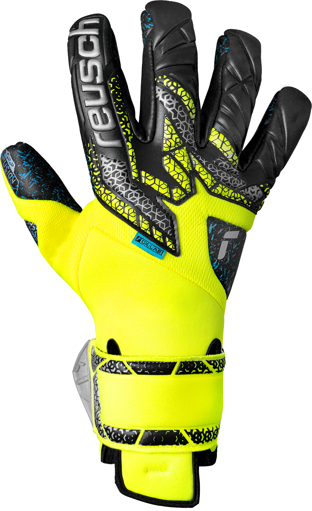 Freeflex backhand on the Reusch Attrakt Fusion Guardian