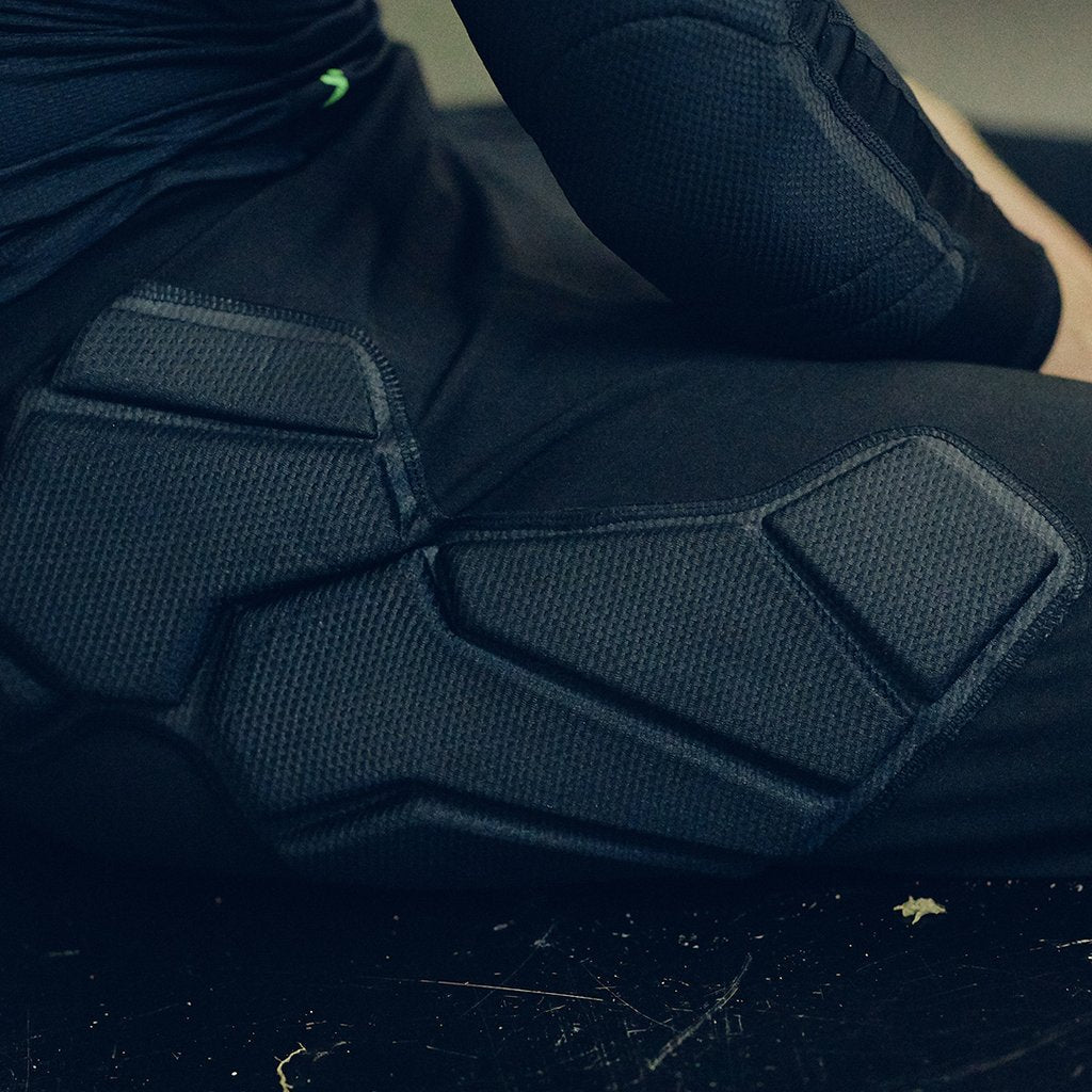 Hip protection for goalkeepers on turf