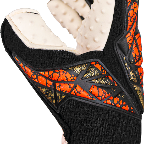 Reusch Attrakt Speedbump Ortho-Tec featuring the evolution negative cut