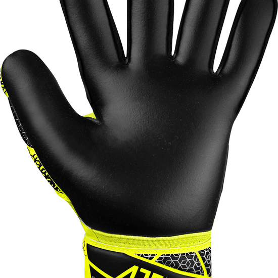 Reusch Gold Latex Palm on the Reusch Attrakt Gold NC Finger Support