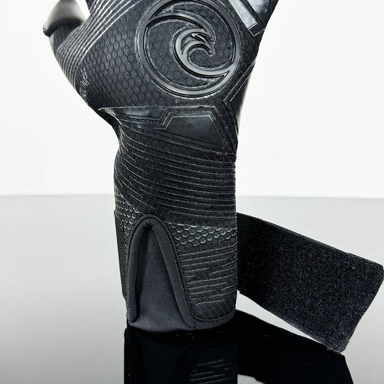 Easy entry system on the West Coast Aero Dark Matter