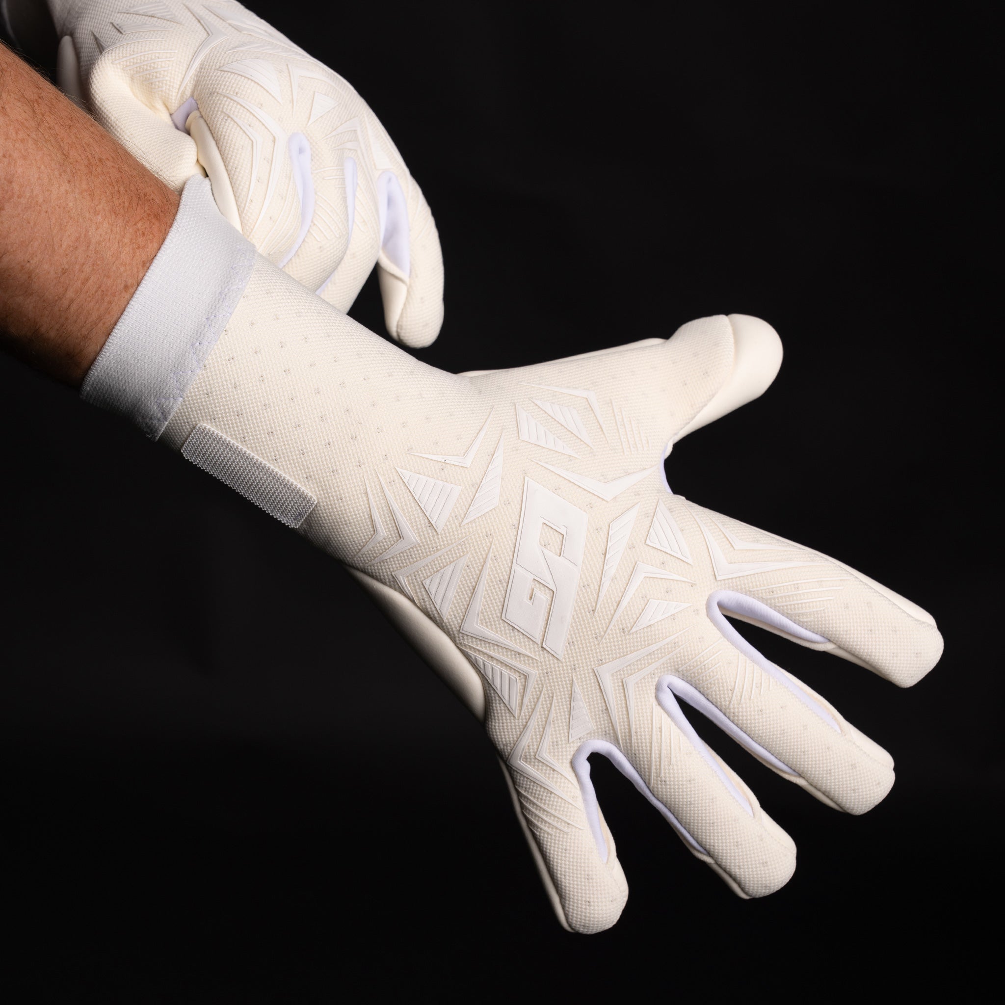 The OG1 Vision HYL SL Goalkeeper Glove – Keeperstop