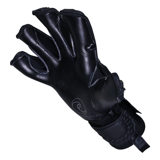 Goalkeeper gloves with finger protection