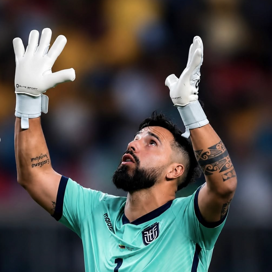 Ecuador's Goalkeeper Gloves