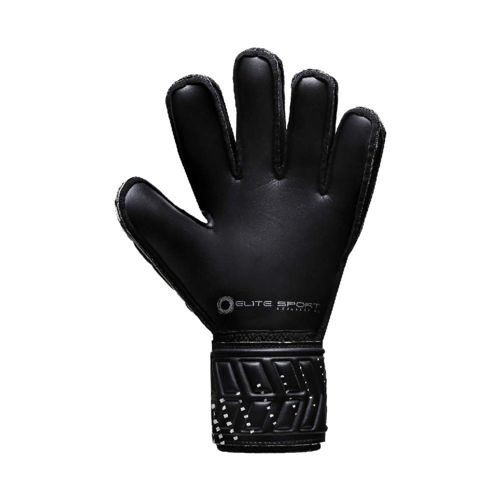 Durable soft latex on the Elite Sport Warrior B Goalie Glove for kids