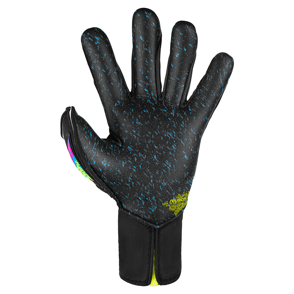 Reusch Attrakt Fusion Strapless Adaptive Flex Goalkeeper Gloves Keeperstop