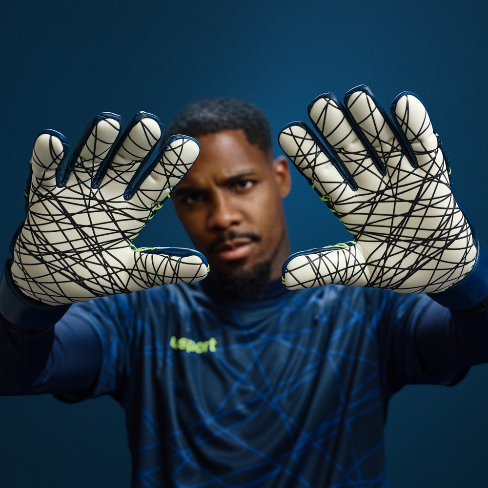 Mike Maignan Uhlsport