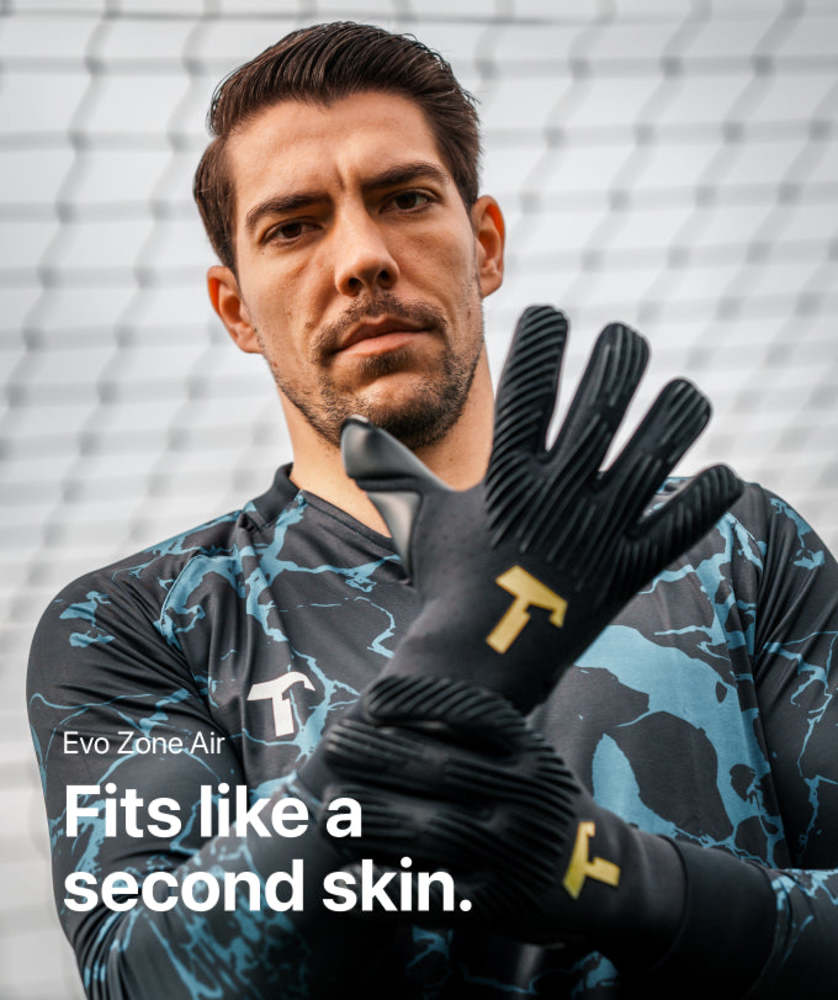 T1tan Rebel 2.0 Goalie Gloves