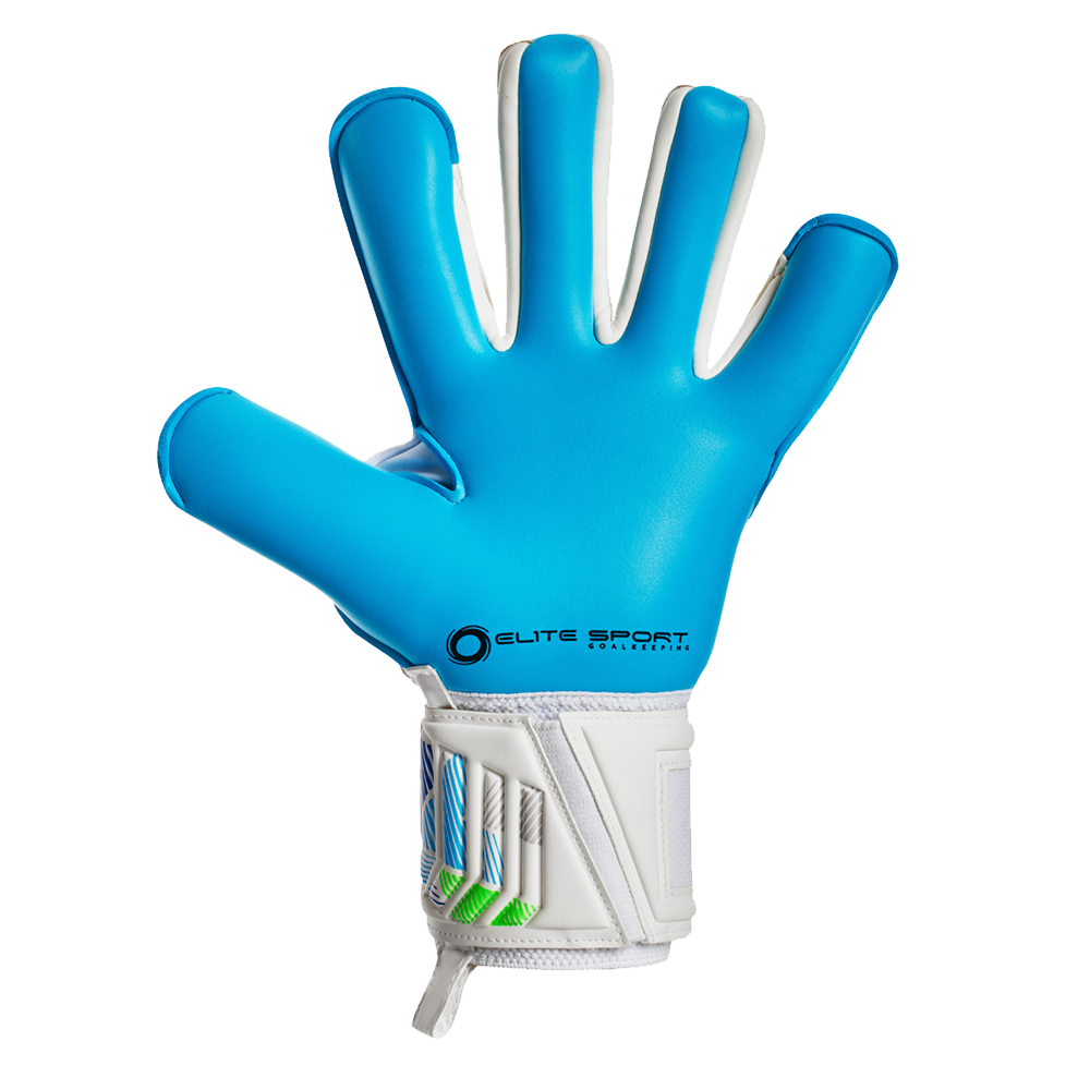 The palm of the Elite Sport Aqua H soccer goalie glove has great grip in the rain