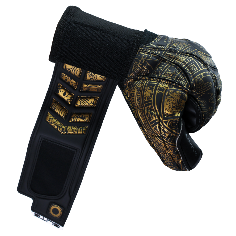 Goalkeeper glove with strong wrist strap