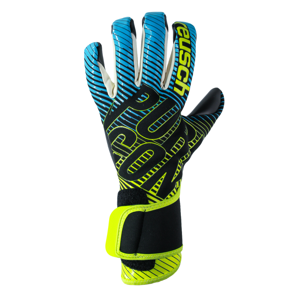 Comfy goalkeeper gloves