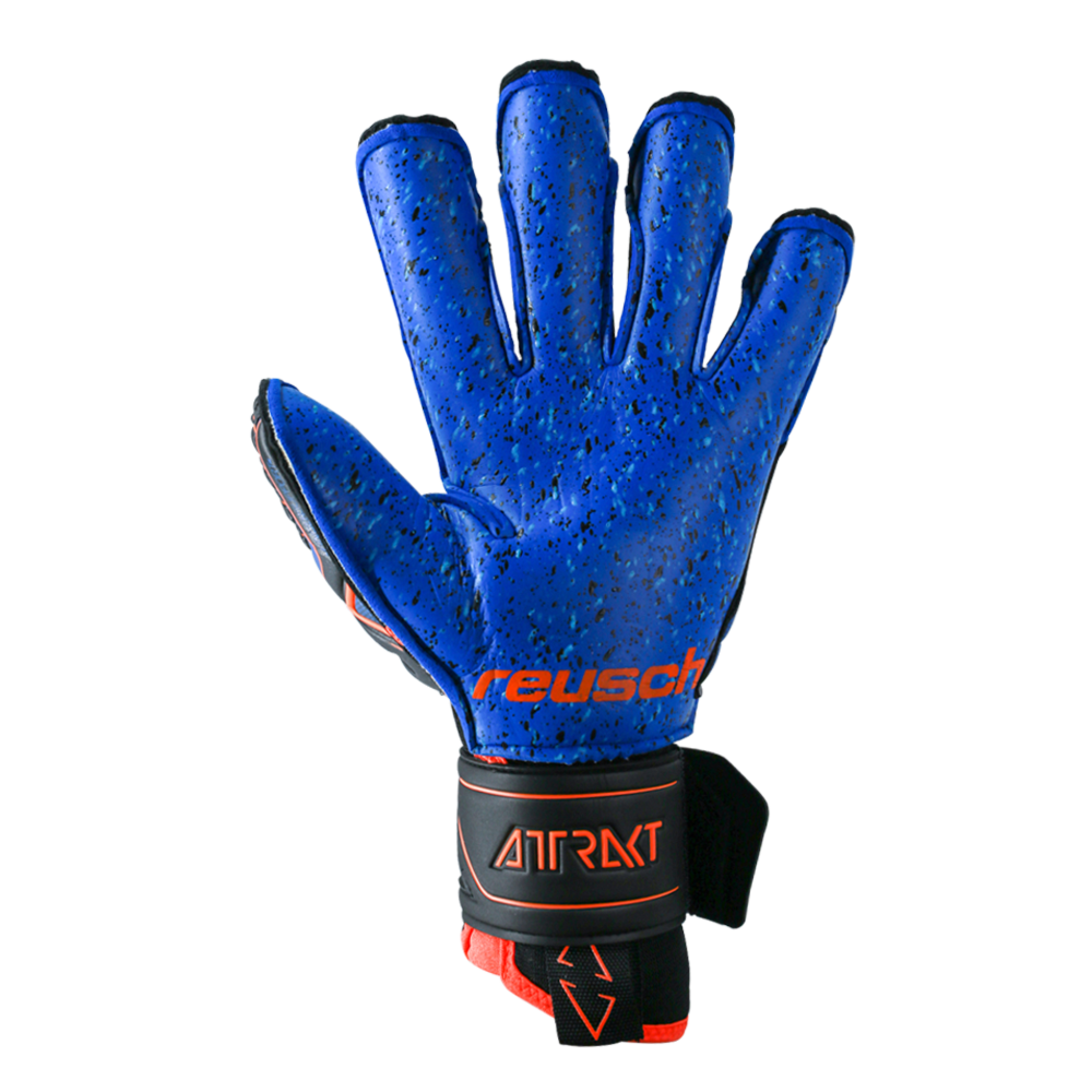 Goalkeeper glove with the best grip