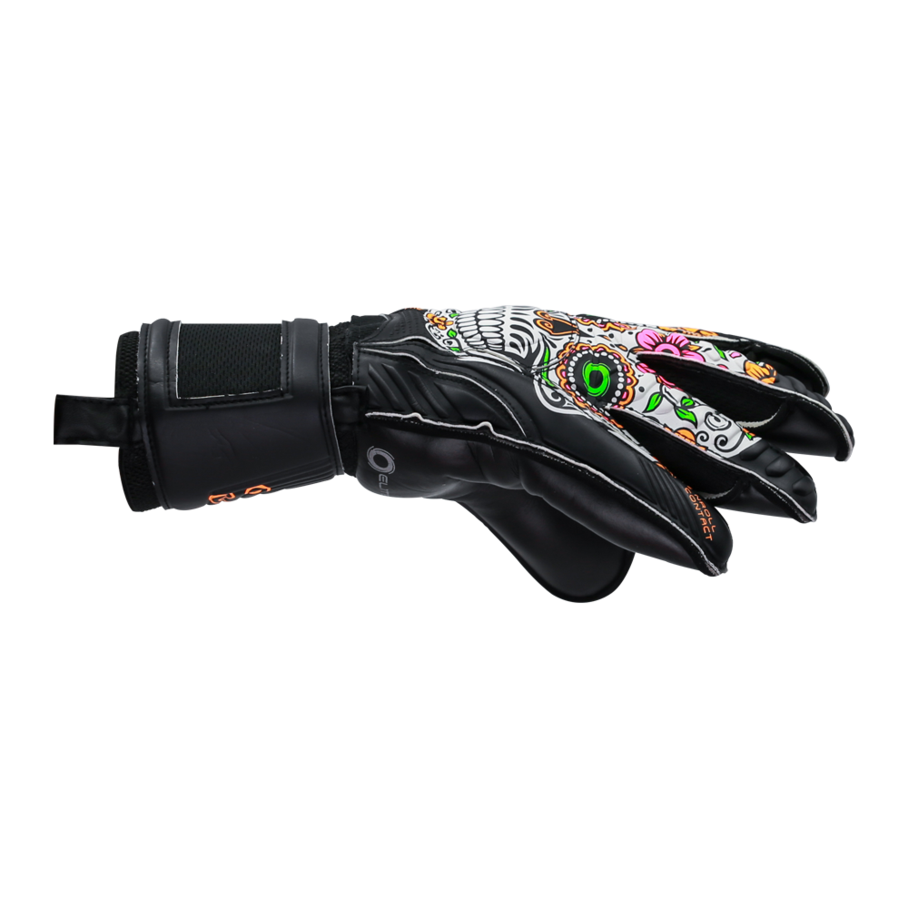 Comfy goalkeeper gloves