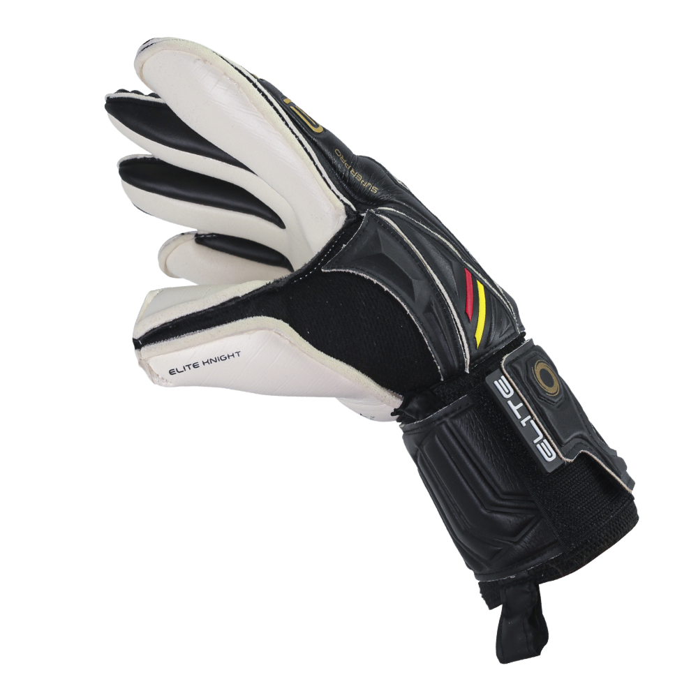 Goalkeeper gloves with contact latex
