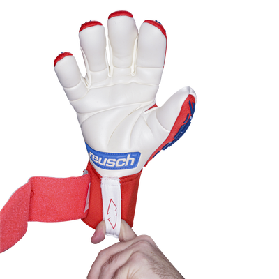 Wrist support for goalkeeper cheap